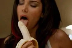 nafsu wanita makan pisang